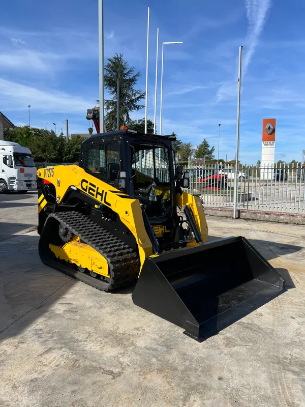 GEHL VT275