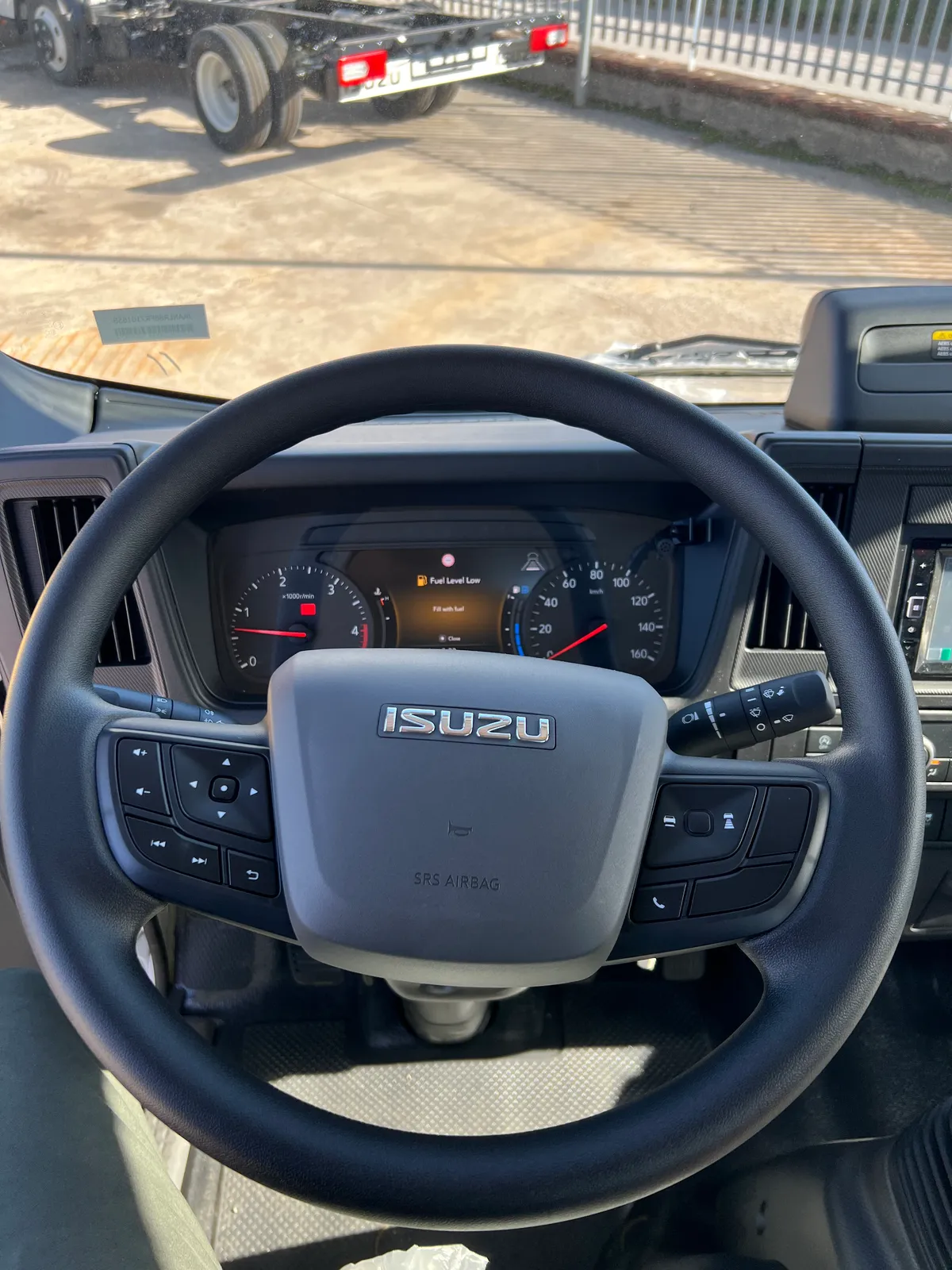Isuzu M27 Generation 2 – foto 7