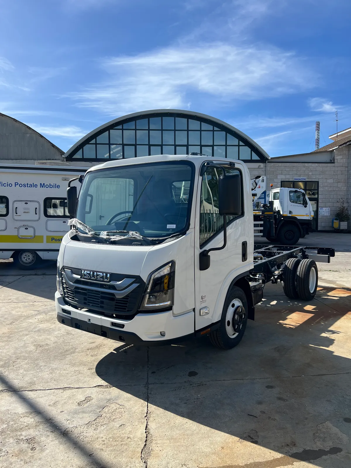 Isuzu M27 Generation 2 – foto 2