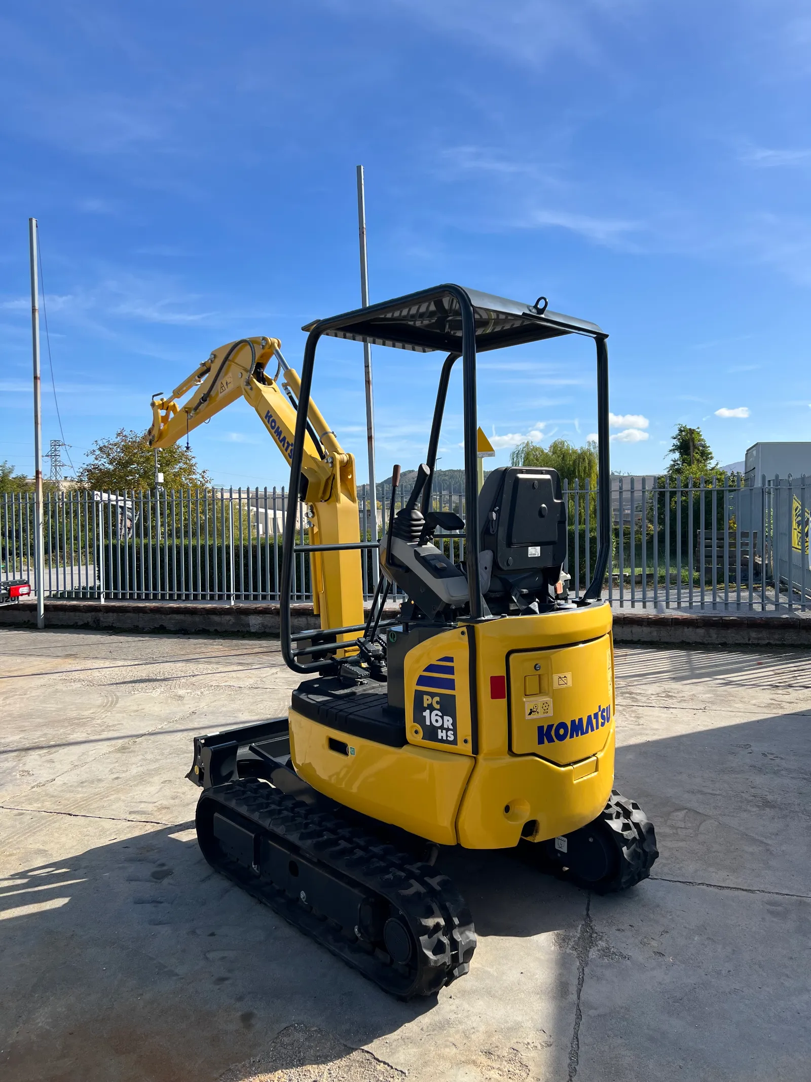 Komatsu PC16R-3 HS – foto 6